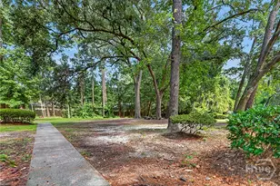 401 N Cromwell Rd, Savannah, GA 31410 - Photo 23