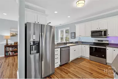 145 S Campbell Avenue #E, Tybee Island, GA 31328 - Photo 9