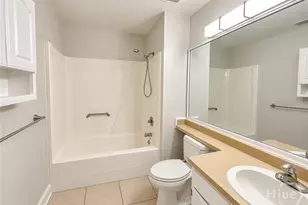 2220 E Victory Dr, Savannah, GA 31404 - Photo 11