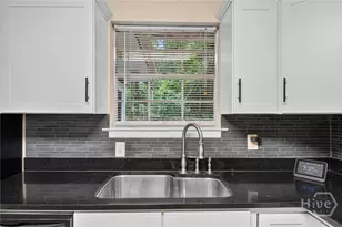 3004 Young Ave, Savannah, GA 31404 - Photo 9