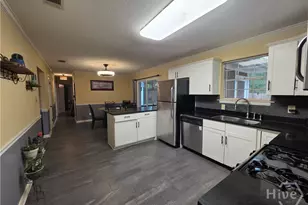 3004 Young Ave, Savannah, GA 31404 - Photo 17