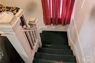 1104 E 32nd St, Savannah, GA 31404 - Photo 3