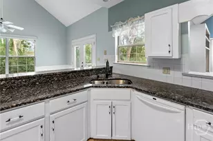 115 Magnolia Marsh Dr, Richmond Hill, GA 31324 - Photo 23