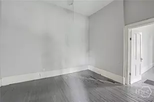 308 E Waldburg St, Savannah, GA 31401 - Photo 31