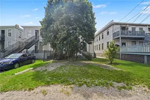 308 E Waldburg St, Savannah, GA 31401 - Photo 39