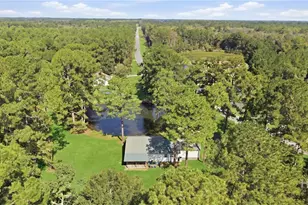 618 C W Collins St, Screven, GA 31560 - Photo 35