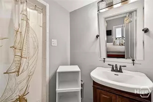 106 E Harris St, Savannah, GA 31401 - Photo 13