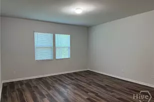 119 Cambium Cir, Richmond Hill, GA 31324 - Photo 3
