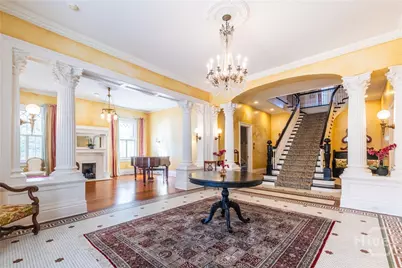920 E Victory Drive, Savannah, GA 31405 - Photo 7