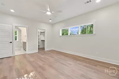 712 E 34th Street, Savannah, GA 31401 - Photo 11