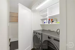 231 Houston St, Savannah, GA 31401 - Photo 37