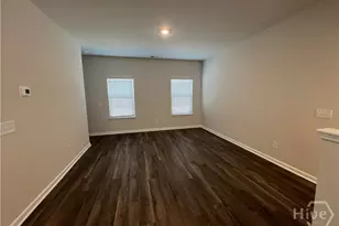 129 Simms Way, Hinesville, GA 31313 - Photo 5