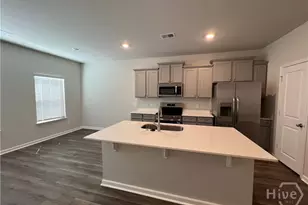 129 Simms Way, Hinesville, GA 31313 - Photo 3