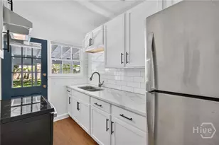 216 E 57th St, Savannah, GA 31405 - Photo 27