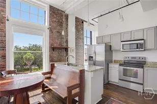 9 W York St, Savannah, GA 31401 - Photo 7