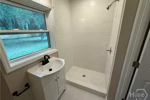 2406 Bon Air Dr, Savannah, GA 31406 - Photo 11