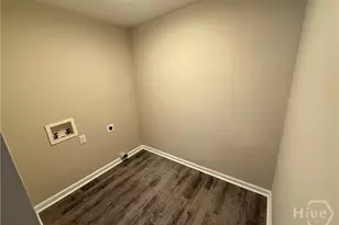 2406 Bon Air Dr, Savannah, GA 31406 - Photo 9