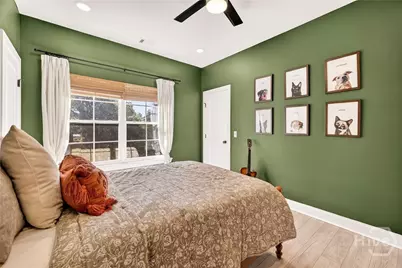 1306 E Waldburg Street, Savannah, GA 31404 - Photo 17