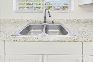 211 W 59th St, Savannah, GA 31405 - Photo 27