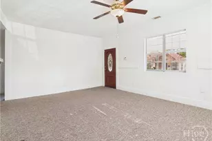 211 W 59th St, Savannah, GA 31405 - Photo 9
