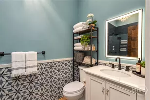 303 W 36th St, Savannah, GA 31401 - Photo 35