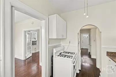 2503 Price Street, Savannah, GA 31401 - Photo 17