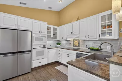 220 Laurelwood Drive, Savannah, GA 31419 - Photo 11