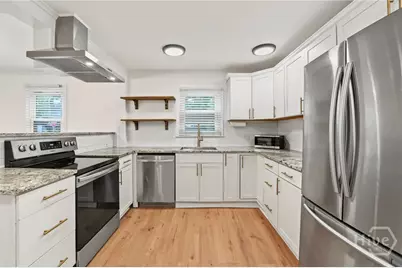 2402 Texas Avenue, Savannah, GA 31404 - Photo 13
