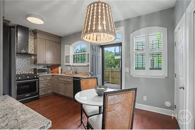 625 Tattnall Street, Savannah, GA 31401 - Photo 11