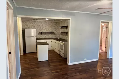 348 N College Street, Statesboro, GA  - Photo 5