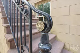 11 W Charlton St, Savannah, GA 31401 - Photo 47