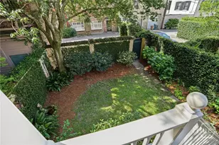 11 W Charlton St, Savannah, GA 31401 - Photo 23