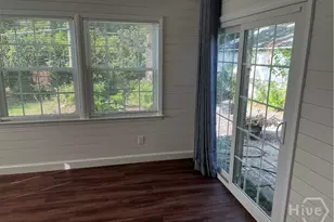 21 E 61st St, Savannah, GA 31405 - Photo 17