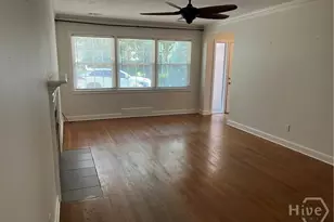 21 E 61st St, Savannah, GA 31405 - Photo 13