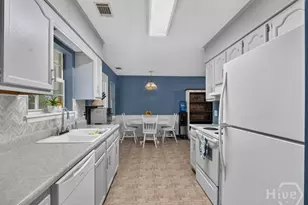 113 Rose Dr, Springfield, GA 31329 - Photo 11