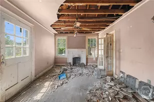 108 W 33rd St, Savannah, GA 31401 - Photo 11