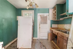 108 W 33rd St, Savannah, GA 31401 - Photo 15