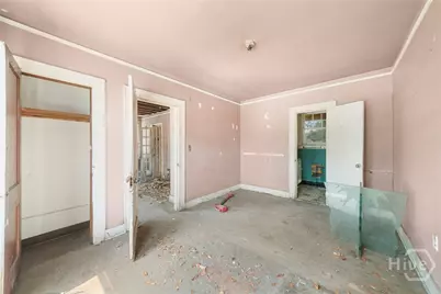 108 W 33rd Street, Savannah, GA 31401 - Photo 13