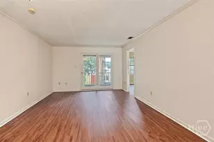 8 Colony Park Dr, Savannah, GA 31406 - Photo 13