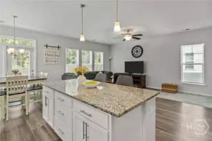 226 Flagler Dr, Savannah, GA 31419 - Photo 9