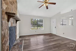 1390 Forest Lake Dr, Hinesville, GA 31313 - Photo 7