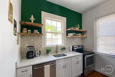 414 W Park Avenue, Savannah, GA 31401 - Photo 9