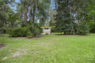 253 Cornfield Ave, Midway, GA 31320 - Photo 13