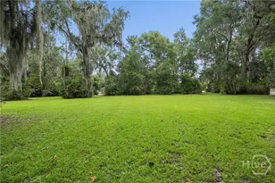 253 Cornfield Ave, Midway, GA 31320 - Photo 11