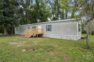 253 Cornfield Ave, Midway, GA 31320 - Photo 3