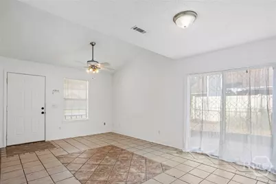 819 Ridgewood Way, Hinesville, GA 31313 - Photo 3