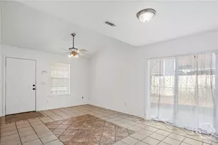 819 Ridgewood Way, Hinesville, GA 31313 - Photo 3