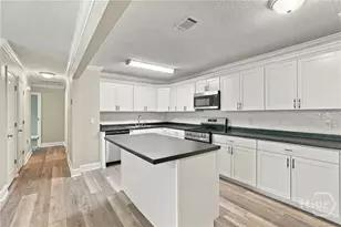 645 Parker Dr, Hinesville, GA 31313 - Photo 9
