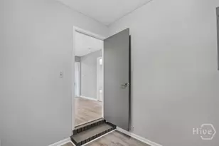 305 Sunderland Dr, Savannah, GA 31419 - Photo 23