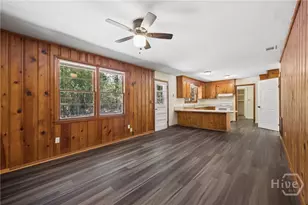 2210 Bona Bella Ave, Savannah, GA 31406 - Photo 11